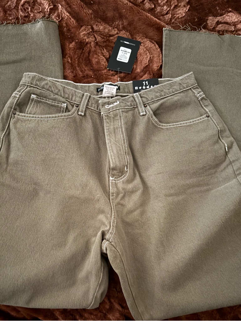 Fashion Nova Olive Straight-Leg Pants With Contrast Stitching